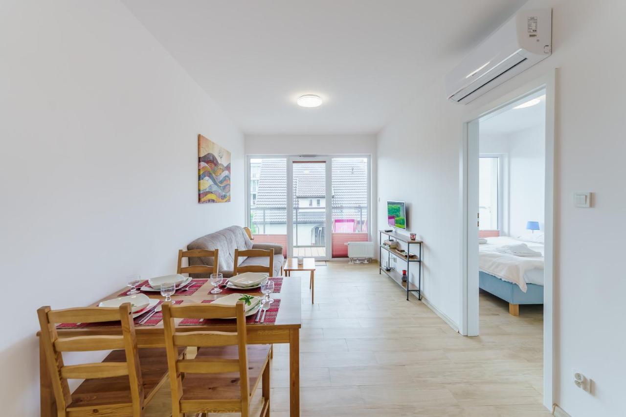Ustronie Apartments 20 M Do Plazy 尤斯托尼莫斯基 外观 照片