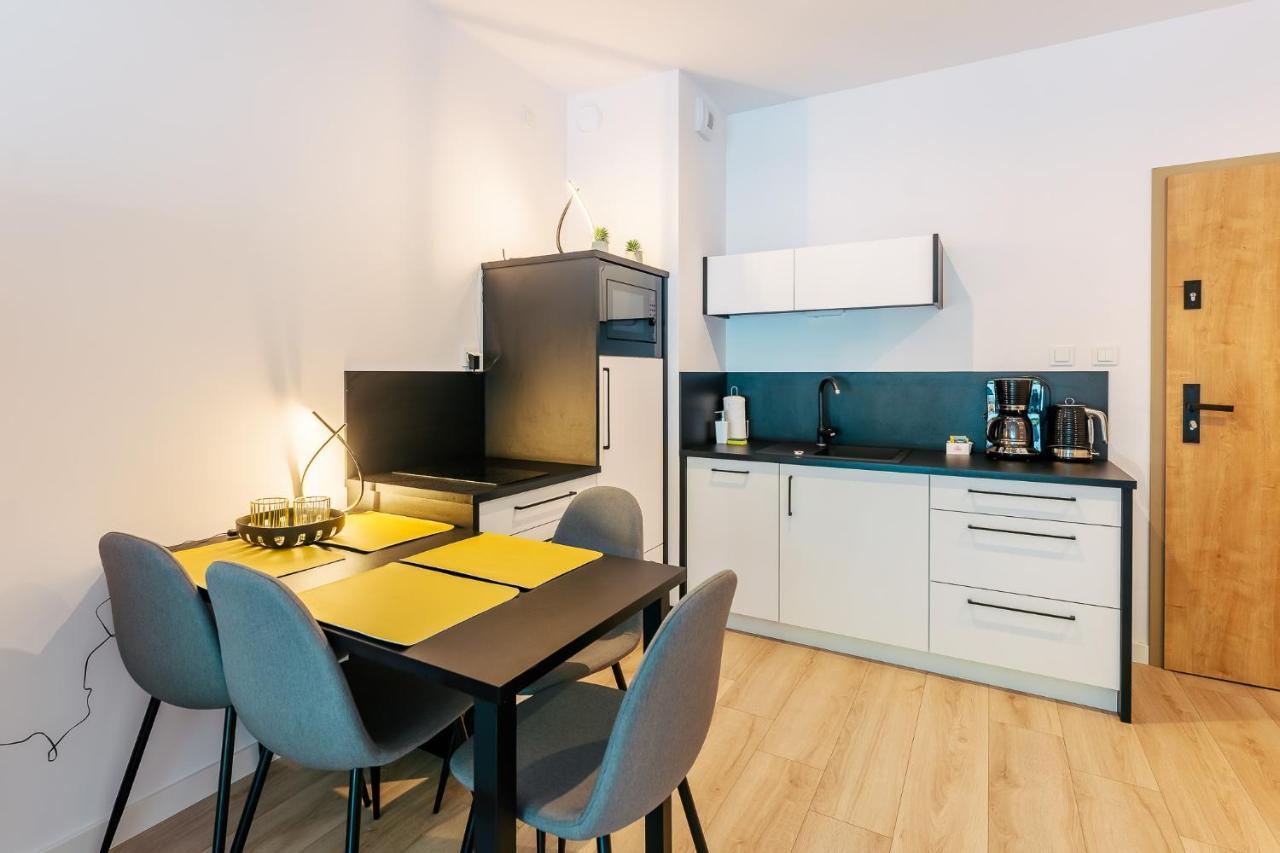 Ustronie Apartments 20 M Do Plazy 尤斯托尼莫斯基 外观 照片